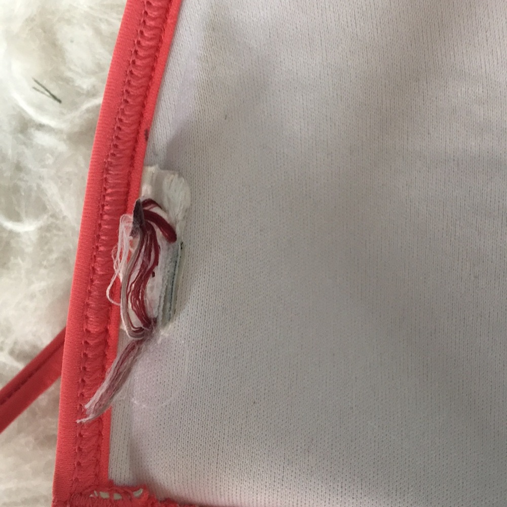 Hollister Pink Bikini Top - Picture 6 of 6